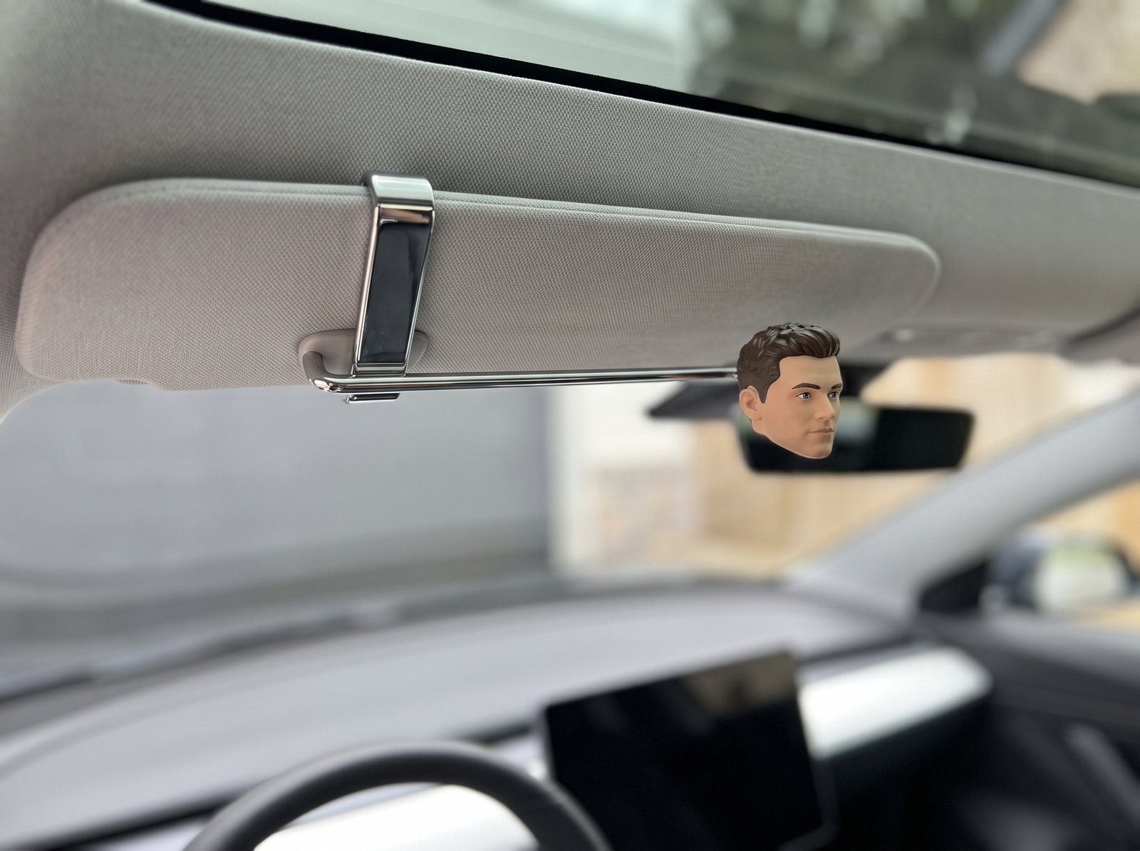 In-context mounted on visor thumbnail
